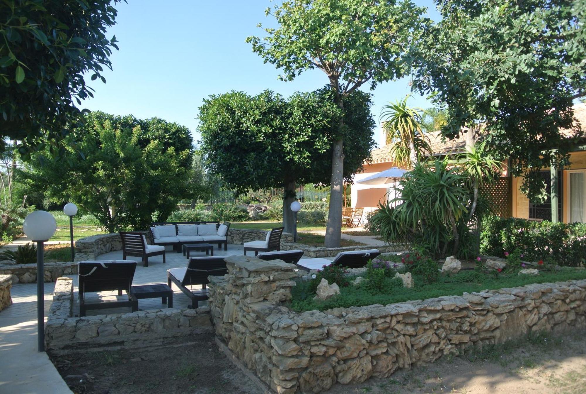 Villa Carlotta Resort Сан-Леоне Экстерьер фото