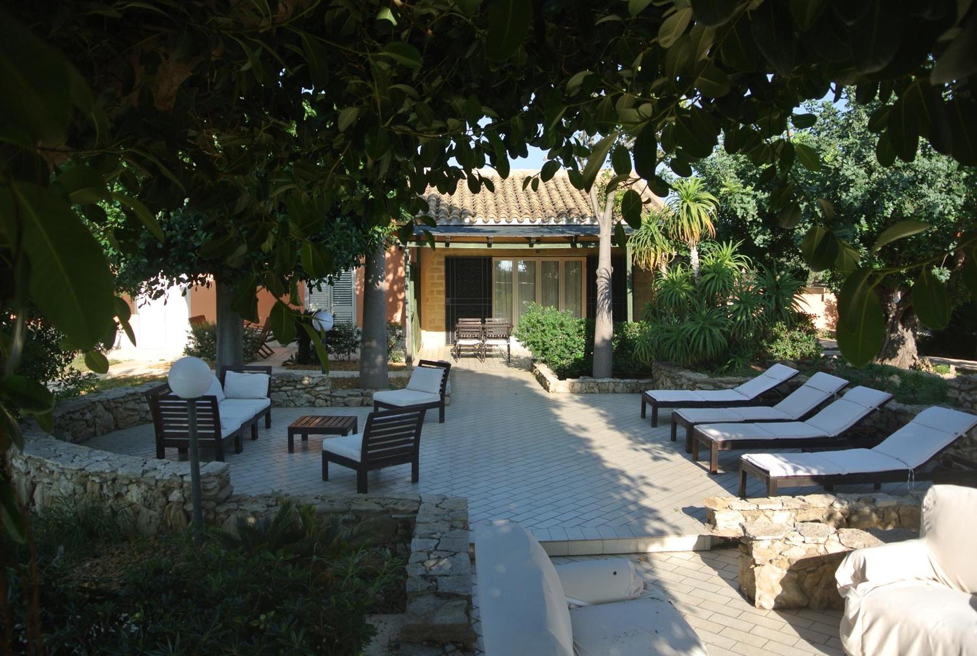 Villa Carlotta Resort Сан-Леоне Экстерьер фото